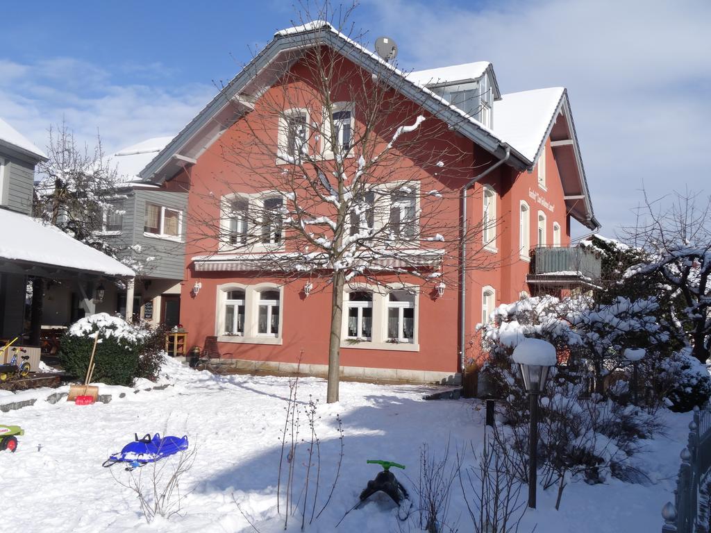 Wettelsheim Gasthof Zum Goldenen Lamm מראה חיצוני תמונה