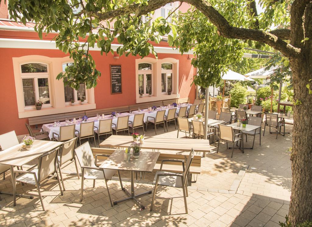 Wettelsheim Gasthof Zum Goldenen Lamm מראה חיצוני תמונה